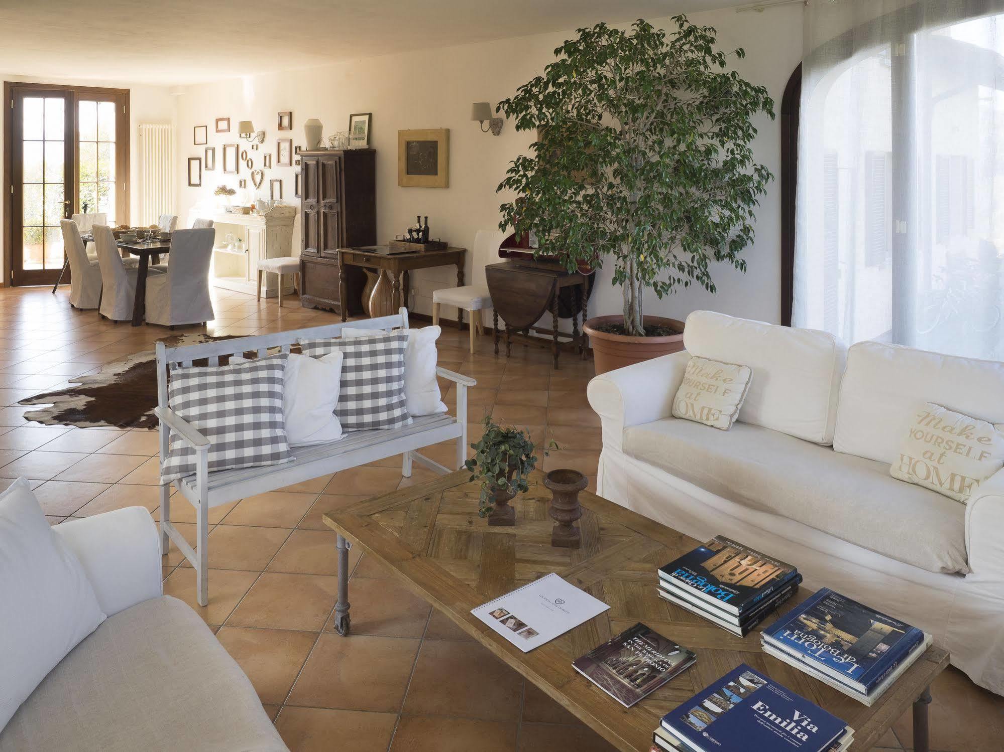 Maison d'hôtes Locanda Castel De Britti à San Lazzaro di Savena Extérieur photo